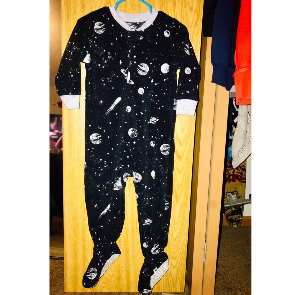 18 Months Carters Pajamas Bundle!
